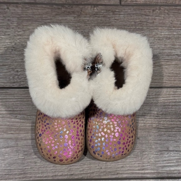 Ugg Jorie Spots Metallic Rainbow Shimmering Lined Sheepskin Boot Baby SZ 4/5 EUC - Picture 10 of 14